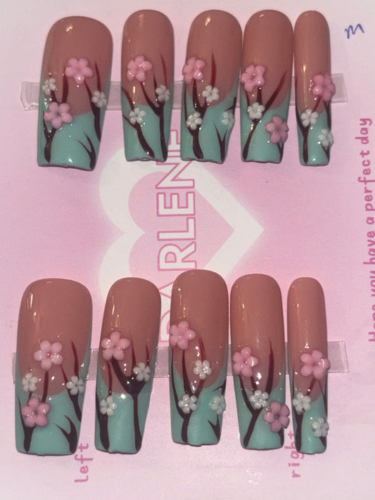 Luxury acrylic press on nails (medium)￼