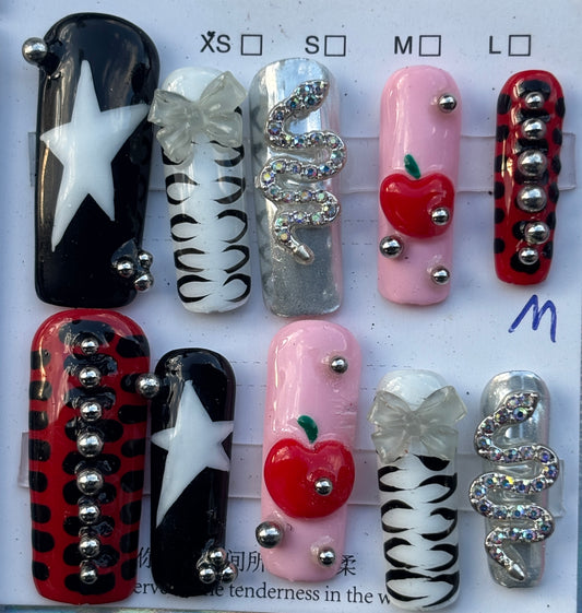 Luxury acrylic press on nails (medium)￼