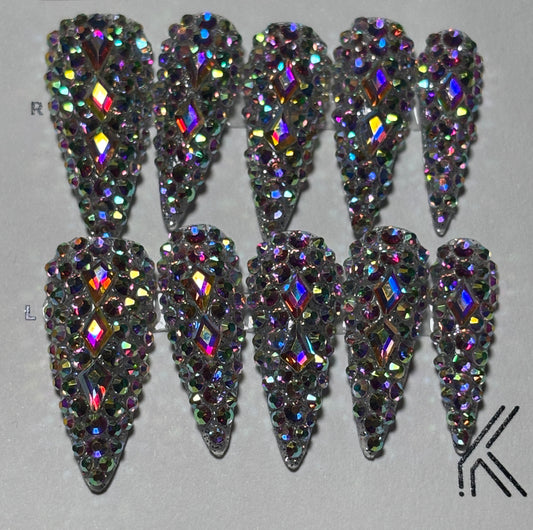 LUXURY ACRYLIC PRESS-ON NAILS (MEDIUM)