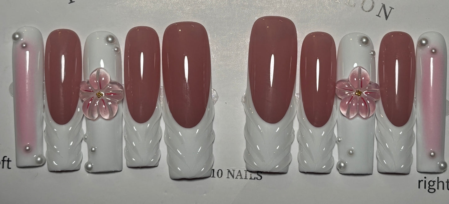 LUXURY ACRYLIC PRESS-ON NAILS (Medium)
